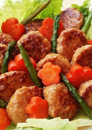 宴会♪お花見♪運動会♪豆腐ミニハンバーグ-レシピのメイン写真