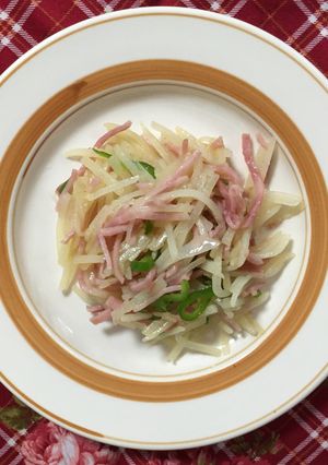 ジャガイモのにんにくベーコン炒め-レシピのメイン写真