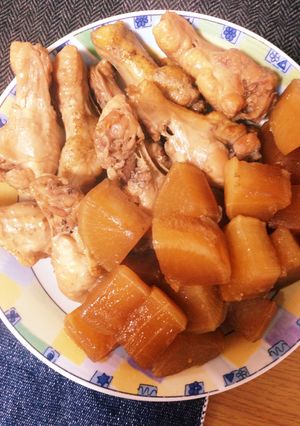 簡単☆手羽元と大根の煮物-レシピのメイン写真