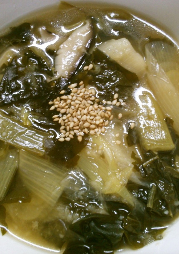 簡単　ターサイ　長ネギ　ワカメの　中華煮-レシピのメイン写真