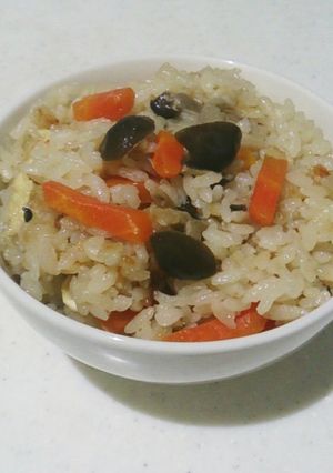 シンプルな炊き込みご飯-レシピのメイン写真