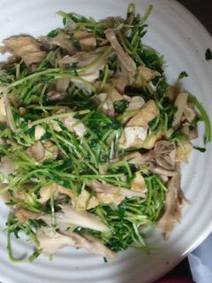 豆苗と舞茸と油揚げの中華炒め-レシピのメイン写真