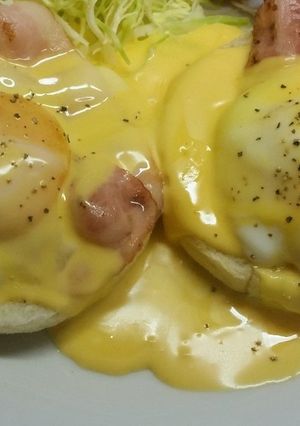 エッグベネディクト-レシピのメイン写真