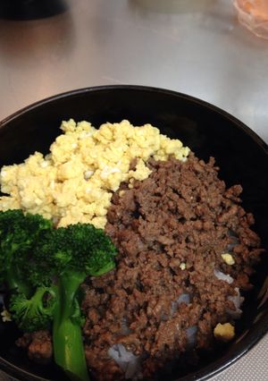 ★みんな大好き★そぼろ丼-レシピのメイン写真