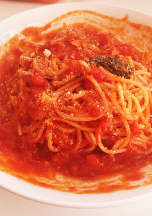 缶詰で簡単！たっぷりトマトソースパスタ-レシピのメイン写真