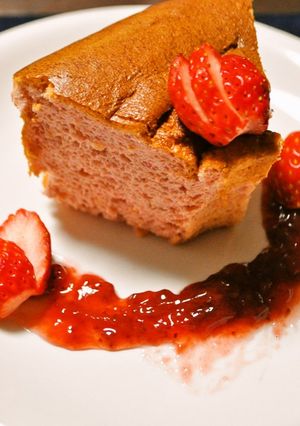 いちごヨーグルトシフォンケーキ-レシピのメイン写真