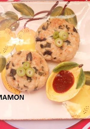 簡単和風✿とまモン鶏肉わかめハンバーグ-レシピのメイン写真
