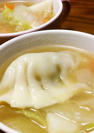 “あの日の餃子”でスープ♪-レシピのメイン写真