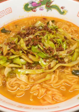 ひき肉とキャベツの辛ラーメン-レシピのメイン写真