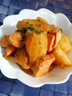 間違いない旨さ!鮭のじゃがバタ醤油煮-レシピのメイン写真