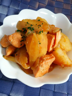 間違いない旨さ!鮭のじゃがバタ醤油煮-レシピのメイン写真