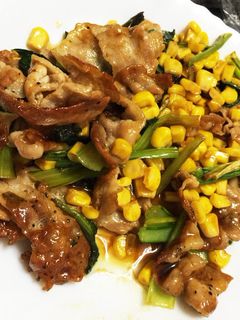 ☆豚バラと小松菜コーンのオイスター炒め-レシピのメイン写真