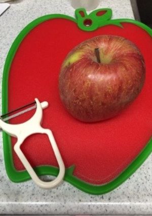 りんごのむき方✳︎ピーラーでキレイに-レシピのメイン写真