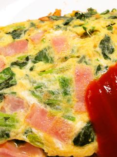 ほれんそうとベーコンのバターオムレツ♪-レシピのメイン写真