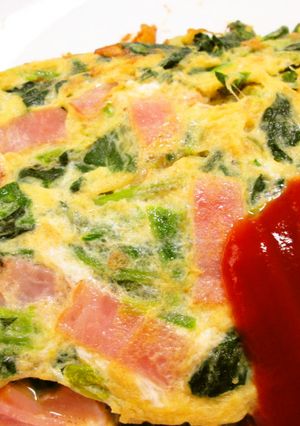 ほれんそうとベーコンのバターオムレツ♪-レシピのメイン写真
