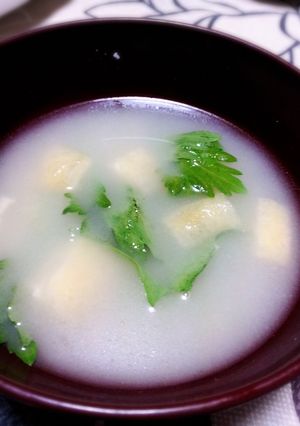 簡単おいしい！セロリの味噌汁-レシピのメイン写真