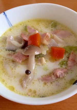 ベーコンと野菜の牛乳スープ-レシピのメイン写真