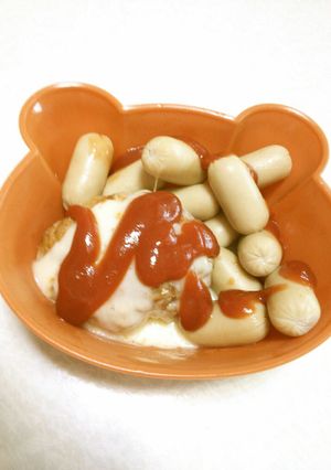 ハンバーグウインナーチーズケチャップ-レシピのメイン写真