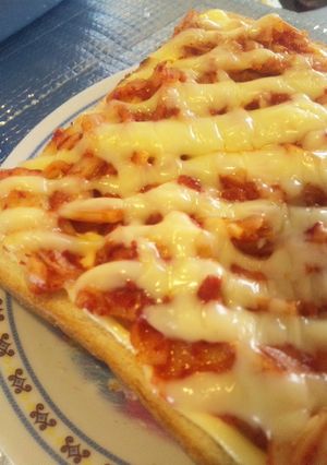 やってみて！ピザ風キムチチーズトースト-レシピのメイン写真