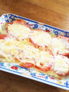 簡単で美味しい!トマトチーズ焼き-レシピのメイン写真