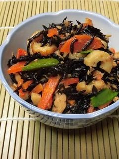 ツナでひじきの煮物-レシピのメイン写真