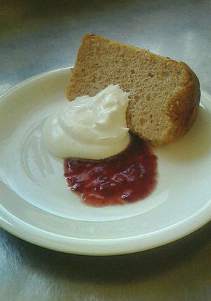 いちごシフォンケーキ-レシピのメイン写真