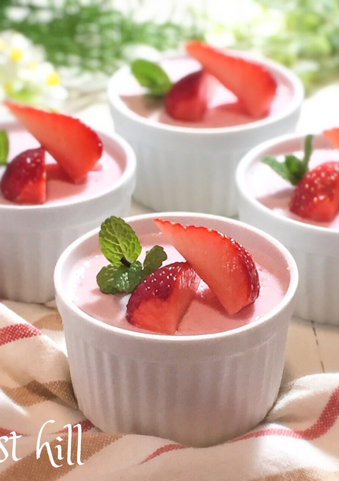 生クリーム不使用・苺ヨーグルトムース-レシピのメイン写真