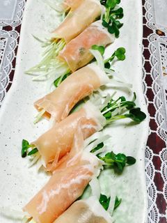 生ハムの新タマとカイワレ巻き おつまみに-レシピのメイン写真