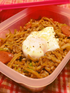ズボラすぎる☆レンチンそばめし弁当-レシピのメイン写真