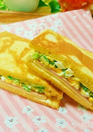 朝食・お弁当に♪栄養満点パンケーキサンド-レシピのメイン写真