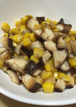 原木椎茸とトウモロコシの超楽チンソテー-レシピのメイン写真