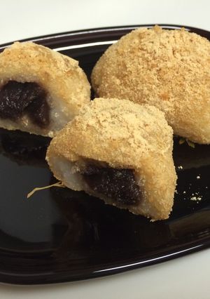 おはぎ•ぼたもち〜あんこ入りきな粉もち-レシピのメイン写真