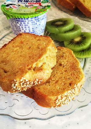 朝食に！子供が頬張るにんじんケーキ☆-レシピのメイン写真