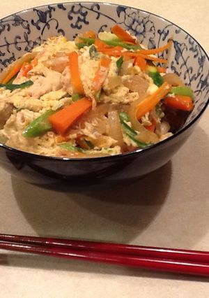 フライパンで出来るアスパラガス入り親子丼-レシピのメイン写真