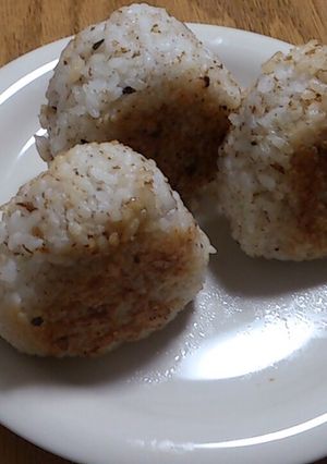 だしパック活用!牡蠣醤油の焼おにぎり-レシピのメイン写真