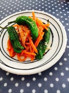 お弁当にも♫ししとう人参の味噌チーズ炒め-レシピのメイン写真