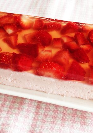 レンジで超簡単♪いちごのババロア-レシピのメイン写真