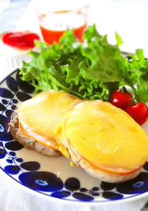 朝食に☆とろ～りチーズとハムのパンケーキ-レシピのメイン写真