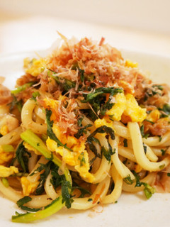 ふわふわ卵♡春菊と豚バラの焼きうどん♡-レシピのメイン写真