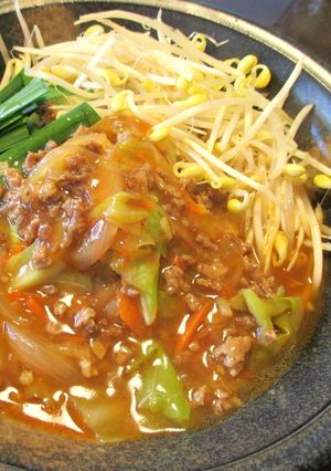 簡単★野菜たっぷりピリ辛あんかけ麺-レシピのメイン写真