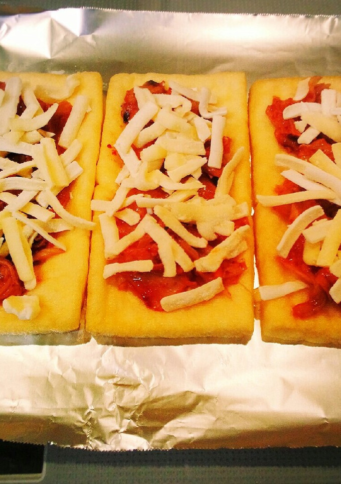 乗せて焼くだけ♪　油揚げのキムチーズ-レシピのメイン写真