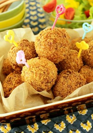 ひとくちボンカレーコロッケ-レシピのメイン写真