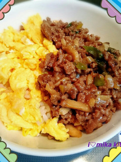 肉味噌そぼろの2色丼♪-レシピのメイン写真
