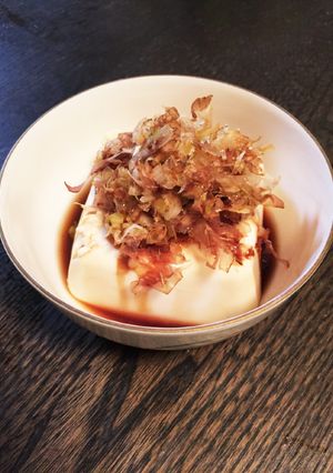 酒のツマミに！島らっきょうのせ冷奴-レシピのメイン写真