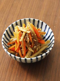 ゴボウ・にんじん・蒟蒻のきんぴら-レシピのメイン写真