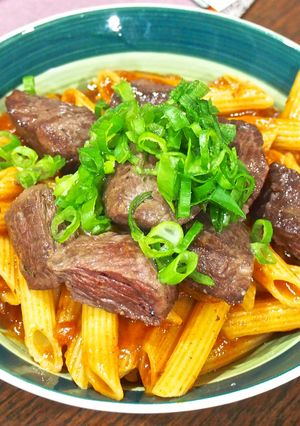贅沢？！トマトステーキパスタ-レシピのメイン写真