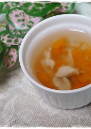 離乳食後期　にんじんとしめじのお味噌汁-レシピのメイン写真