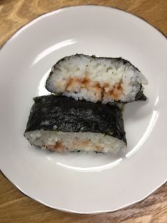 おにぎらず(タラコのふりかけ)-レシピのメイン写真