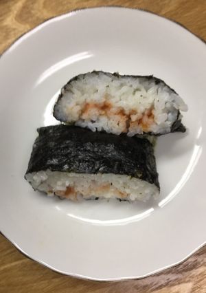 おにぎらず(タラコのふりかけ)-レシピのメイン写真