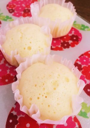 材料4つ☆もっちり〜カルピス蒸しパン-レシピのメイン写真